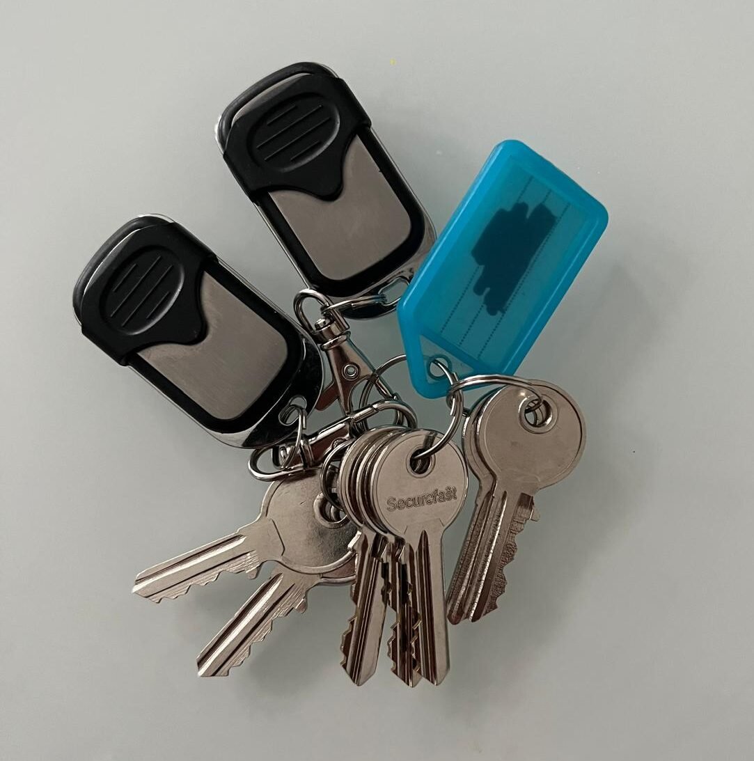 Keys to the Audibility clinic unit collected in July 2024.